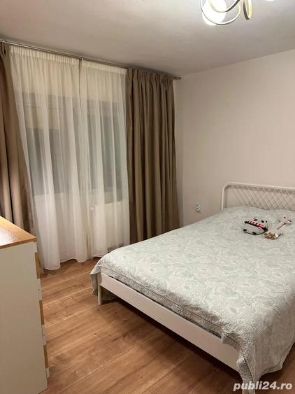 Apartament cu 4 camere decomandat în Central