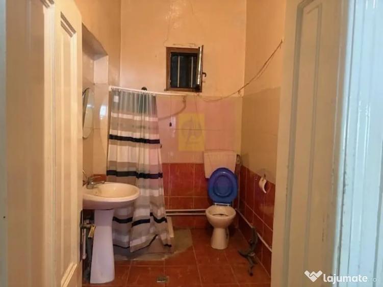 Casă cu 3 camere cu Teren 210 Mp în Floreasca
