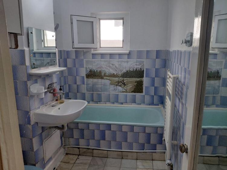 Apartament cu 2 camere decomandat în Est