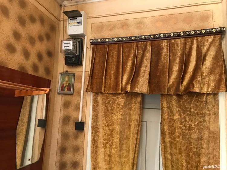 Casă cu 3 camere în Costești