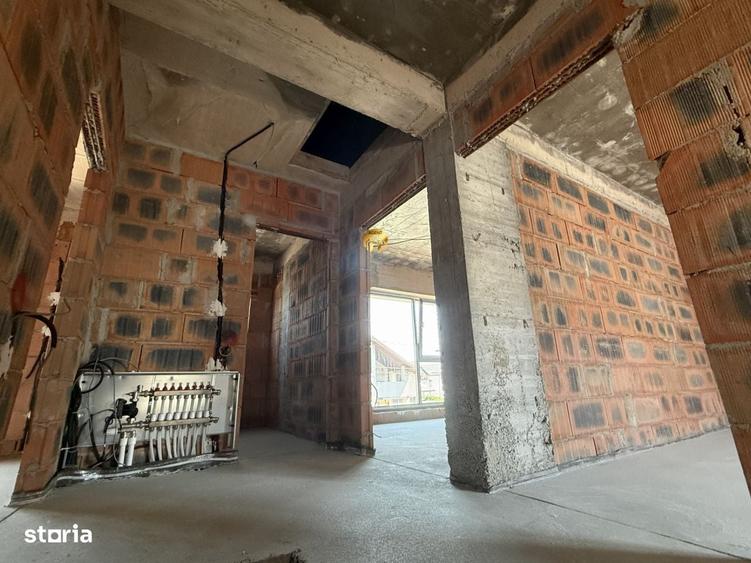 Casă cu 4 camere cu Teren 350 Mp în Central