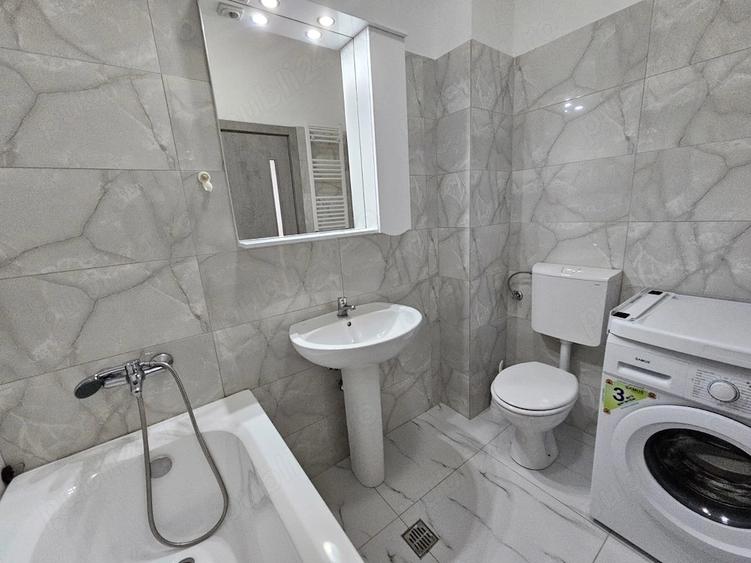 Apartament cu 2 camere decomandat în Roșu