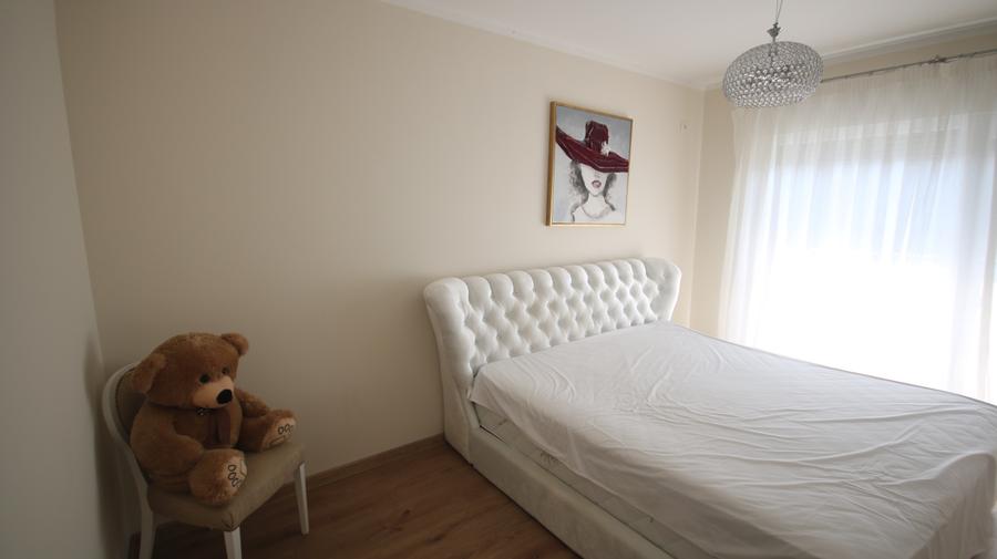 Duplex cu 3 camere cu Canalizare în Dumbrăvița