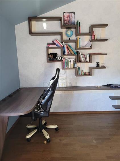 Apartament cu 2 camere decomandat în Telegrafului