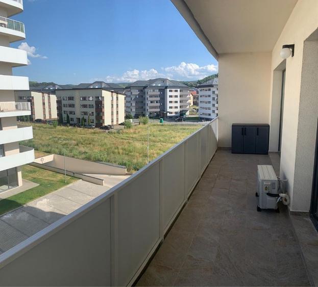 Apartament cu 2 camere decomandat în Florești