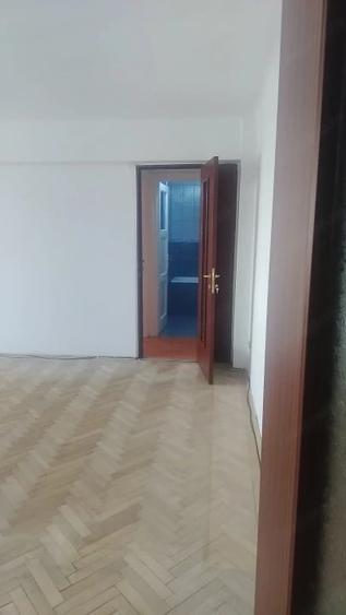 Apartament cu 2 camere semidecomandat în Ultracentral
