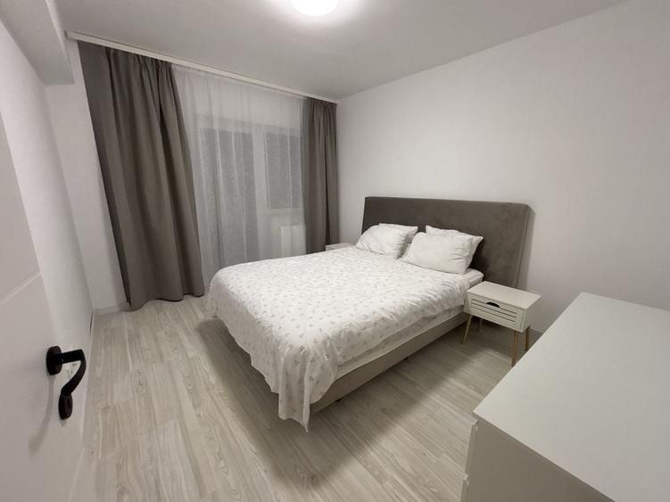 Apartament cu 2 camere decomandat în Florești