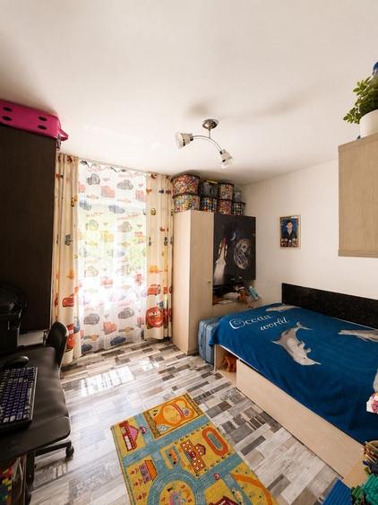 Apartament cu 2 camere decomandat în Exterior Vest