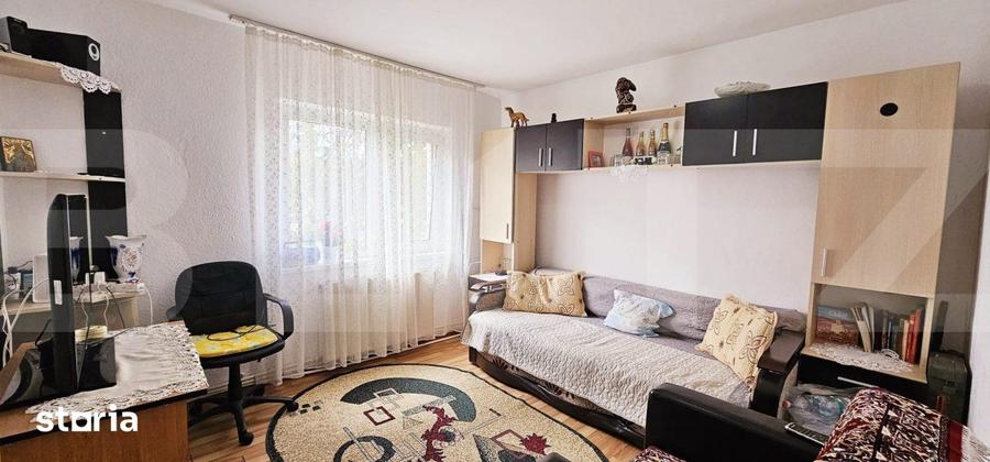 Apartament de vanzare, cu 3 camere, decomandat, 68mp, parter inalt - 4