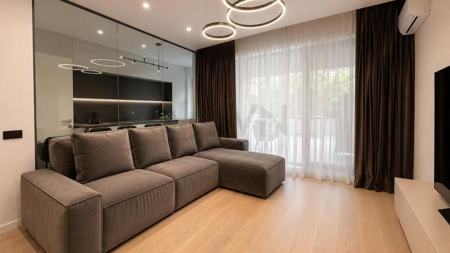 Apartament cu 3 camere decomandat, mobilat în Aviației