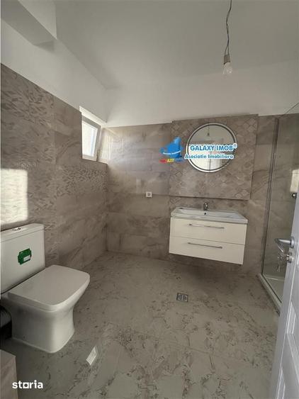 Casă cu 6 camere cu Teren 300 Mp în Central