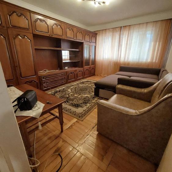 Apartament cu 2 camere decomandat în Războieni