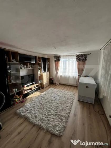 Casă cu 5 camere cu Teren 1350 Mp în Central