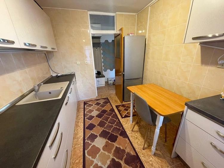 Apartament cu 2 camere decomandat în Griviței