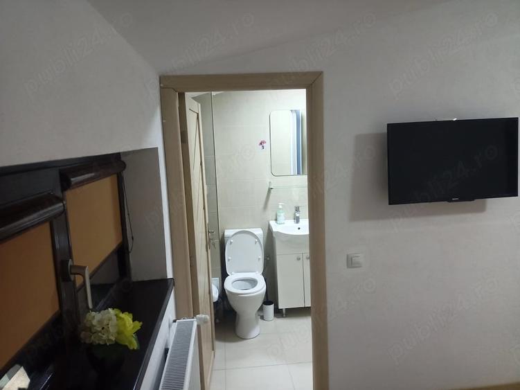 Garsonieră decomandată în Central