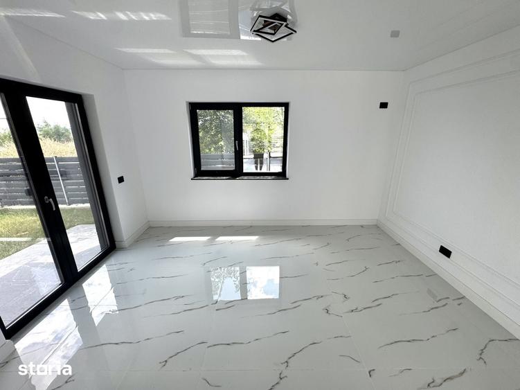 Casă cu 4 camere cu Teren 270 Mp în Rediu
