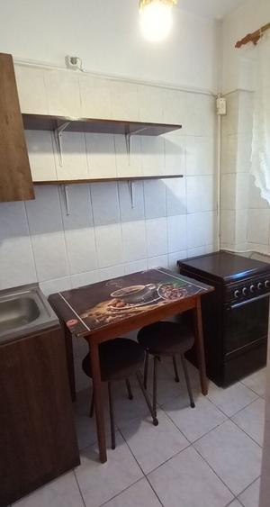 Garsonieră decomandată în Lujerului