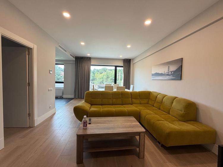 Apartament cu 3 camere decomandat, mobilat în Pipera