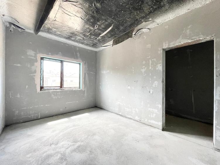 Duplex cu 3 camere cu Canalizare în Moșnița Nouă