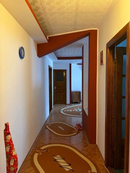 Apartament cu 4 camere în Ultracentral