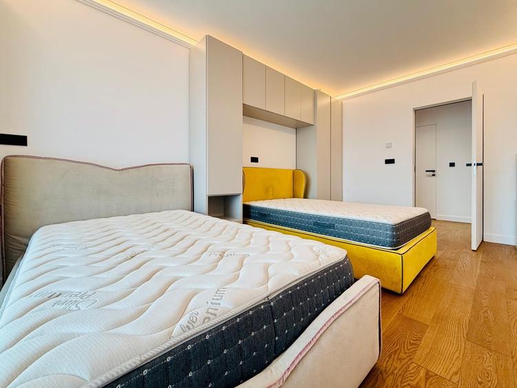 Apartament cu 3 camere decomandat, mobilat în Băneasa