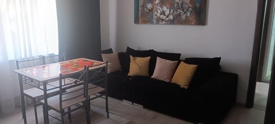 Apartament cu 2 camere decomandat în Exterior Vest
