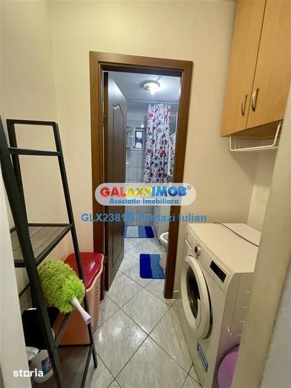 Apartament cu 3 camere semidecomandat, mobilat în Titan