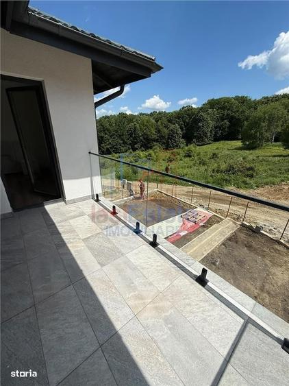 Apartament cu 4 camere în Pietrăria