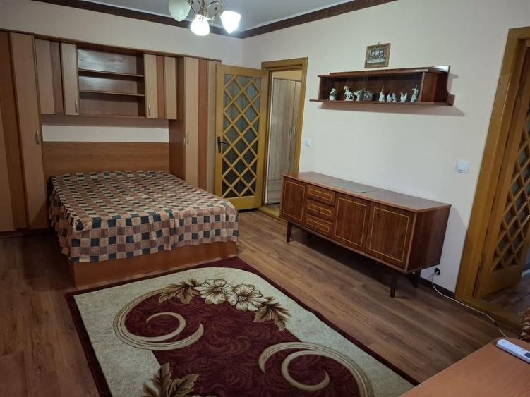 Garsonieră în Uiești