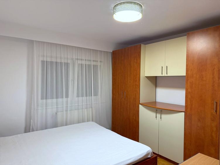 Apartament cu 2 camere decomandat în Zorilor