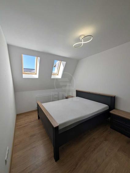 Apartament cu 3 camere semidecomandat în Florești