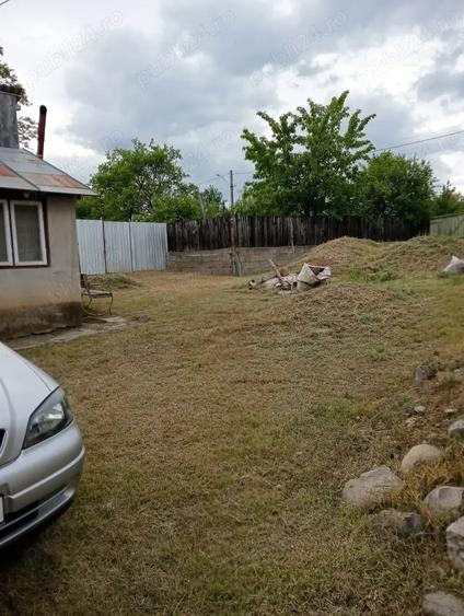 Casă cu 3 camere cu Teren 1589 Mp în Scânteia