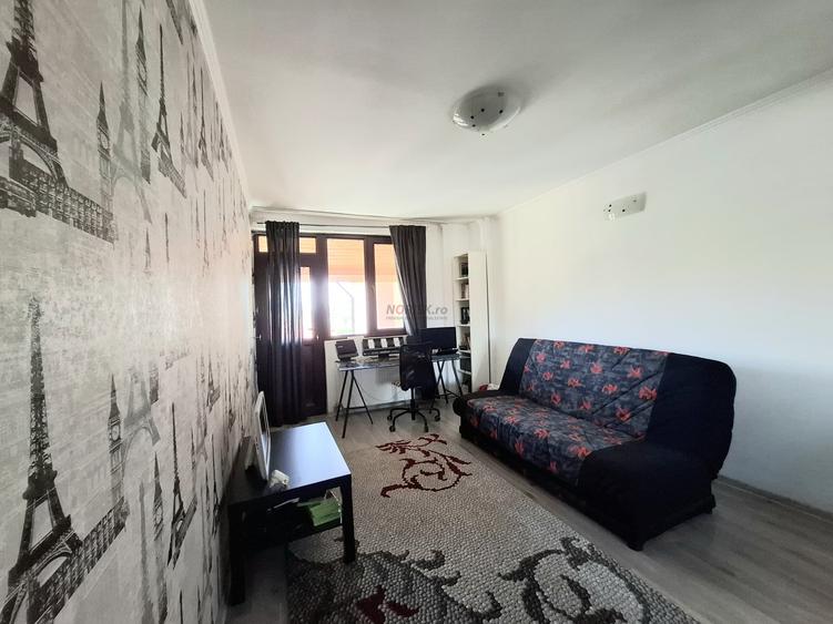 Apartament cu 5 camere decomandat, mobilat în Colentina
