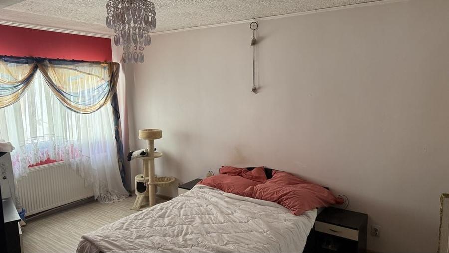 Apartament cu 2 camere decomandat în Exterior Vest