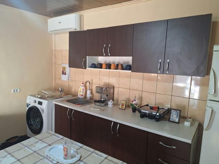 Casa spatioasa de vanzare in Somosches (comuna Cermei) Ideala pentru doua familii sau investitie!