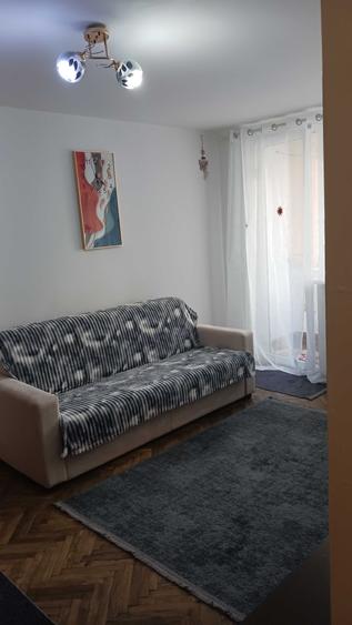 Apartament cu 2 camere semidecomandat în Colentina