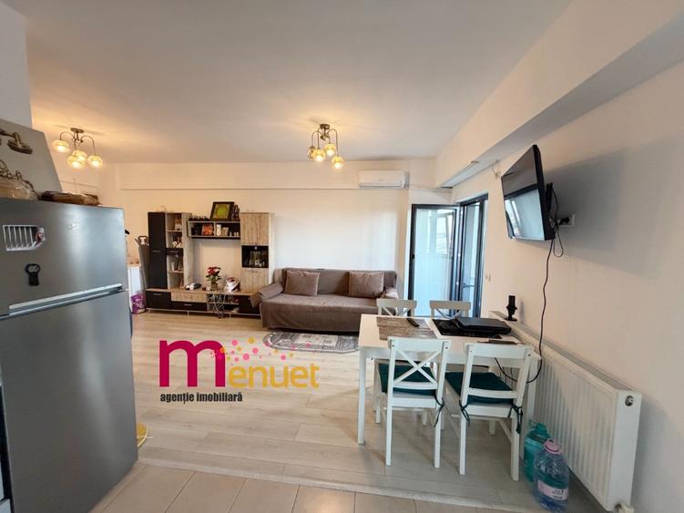 Apartament cu 2 camere decomandat în Peco