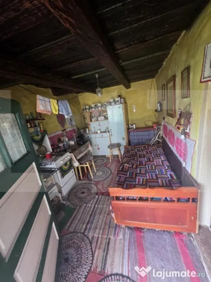 Casă cu 2 camere cu Teren 982 Mp în Bixad