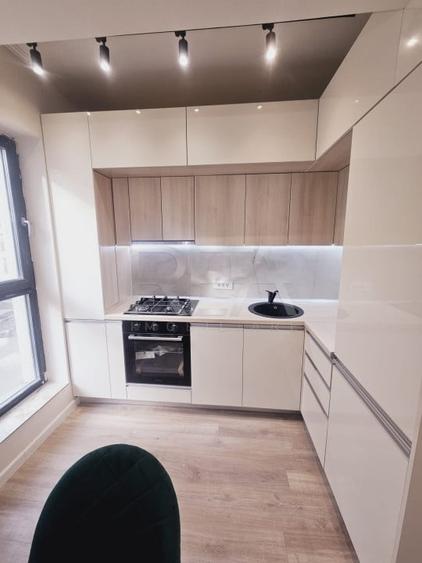 Apartament cu 2 camere semidecomandat, mobilat în Lujerului