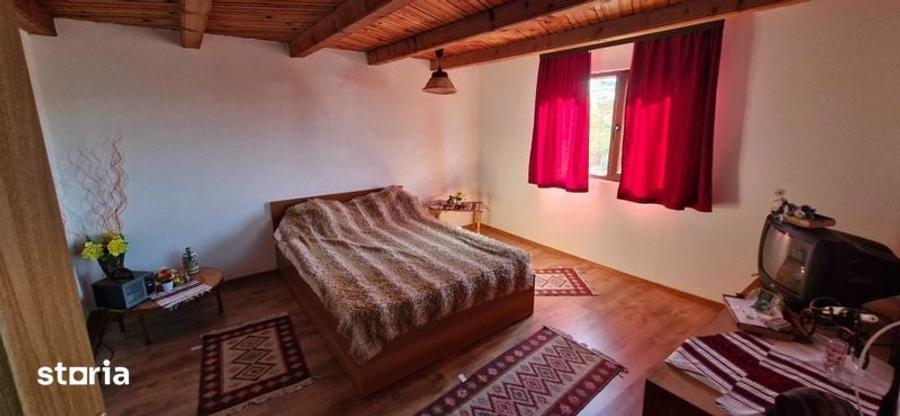 Casă cu 3 camere cu Teren 200 Mp în Bărbătești
