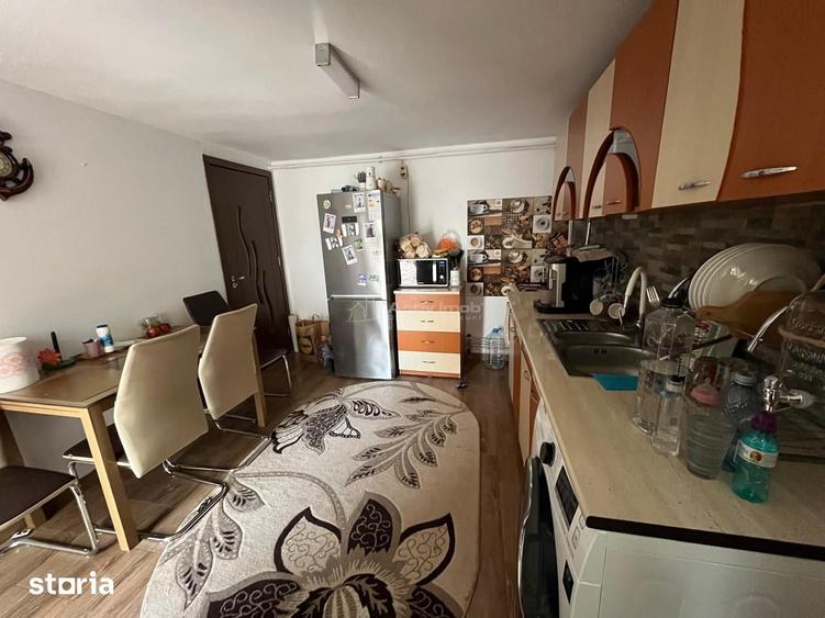 Casă cu 4 camere cu Teren 200 Mp în Central