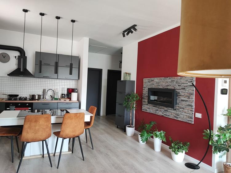 Casă cu 4 camere în Domnești