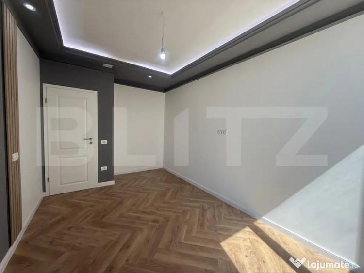Apartament cu 3 camere semidecomandat în Torontalului
