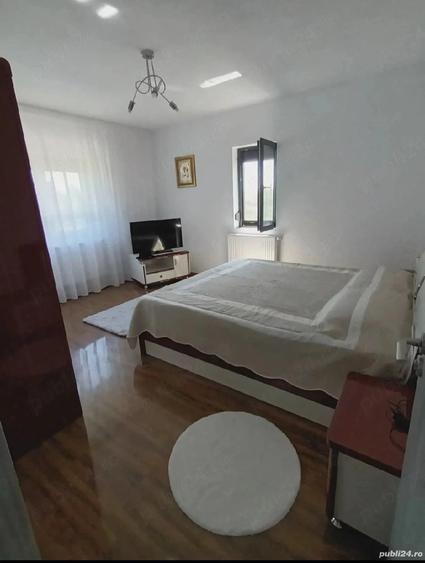 Casă cu 1 camere cu Teren 6000 Mp în Central
