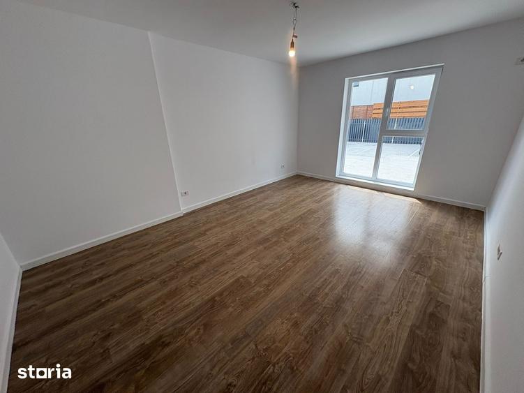 Apartament cu 2 camere decomandat în Titan — fotografia 1