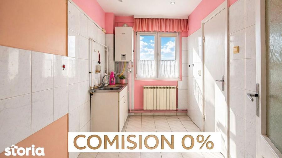 Apartament cu 3 camere semidecomandat în Circumvalațiunii