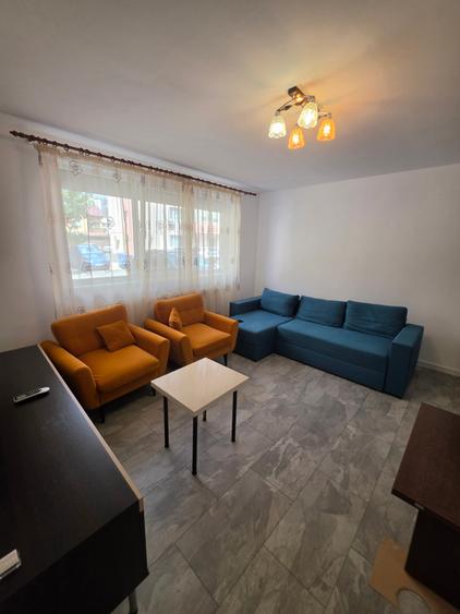 Apartament cu 2 camere decomandat în Vest