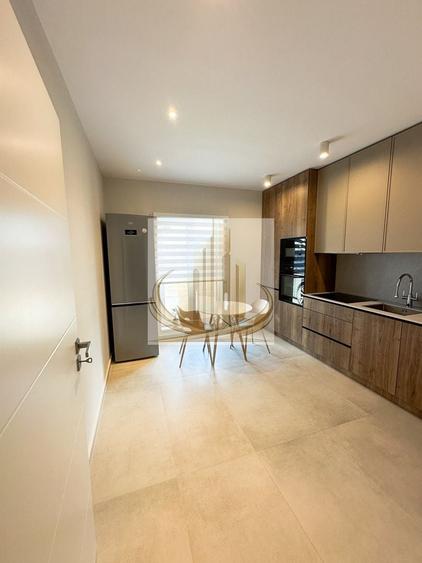 Duplex cu 4 camere cu Canalizare în Dumbrăvița
