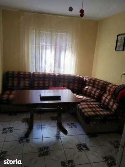 Casă cu 3 camere cu Teren 100 Mp în Măceșu de Jos