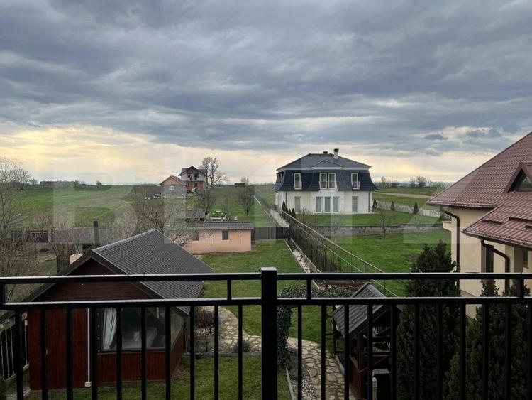 Casa individuala, cu 4 camere, 240 mp, 800 mp teren, zona Burdujeni - 14